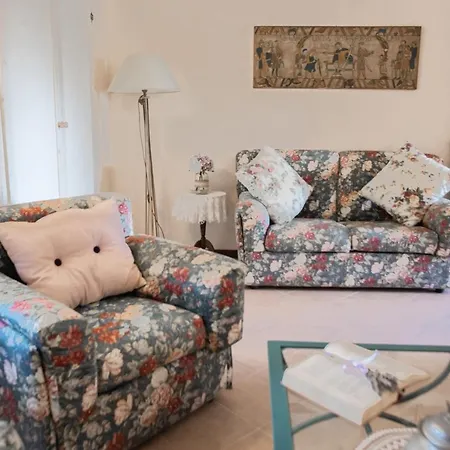 Casale Montemoro - Private Pool & Garden | Sleeps 10 - Happy Rentals Willa