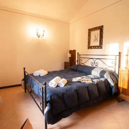 Casale Montemoro - Private Pool & Garden | Sleeps 10 - Happy Rentals * Allerona