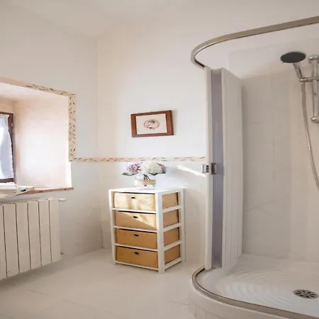 Willa Casale Montemoro - Private Pool & Garden | Sleeps 10 - Happy Rentals